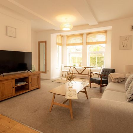 Crescent House Apartments Telford Eksteriør bilde