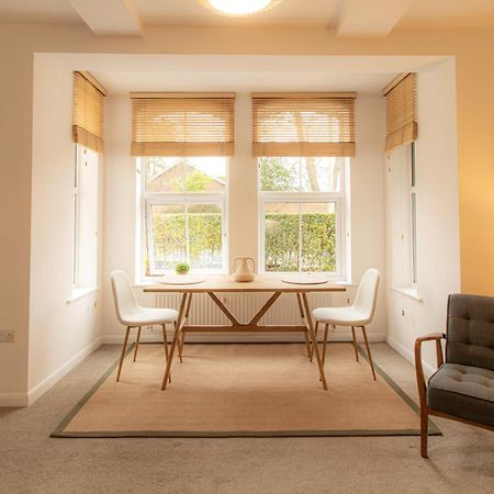 Crescent House Apartments Telford Eksteriør bilde