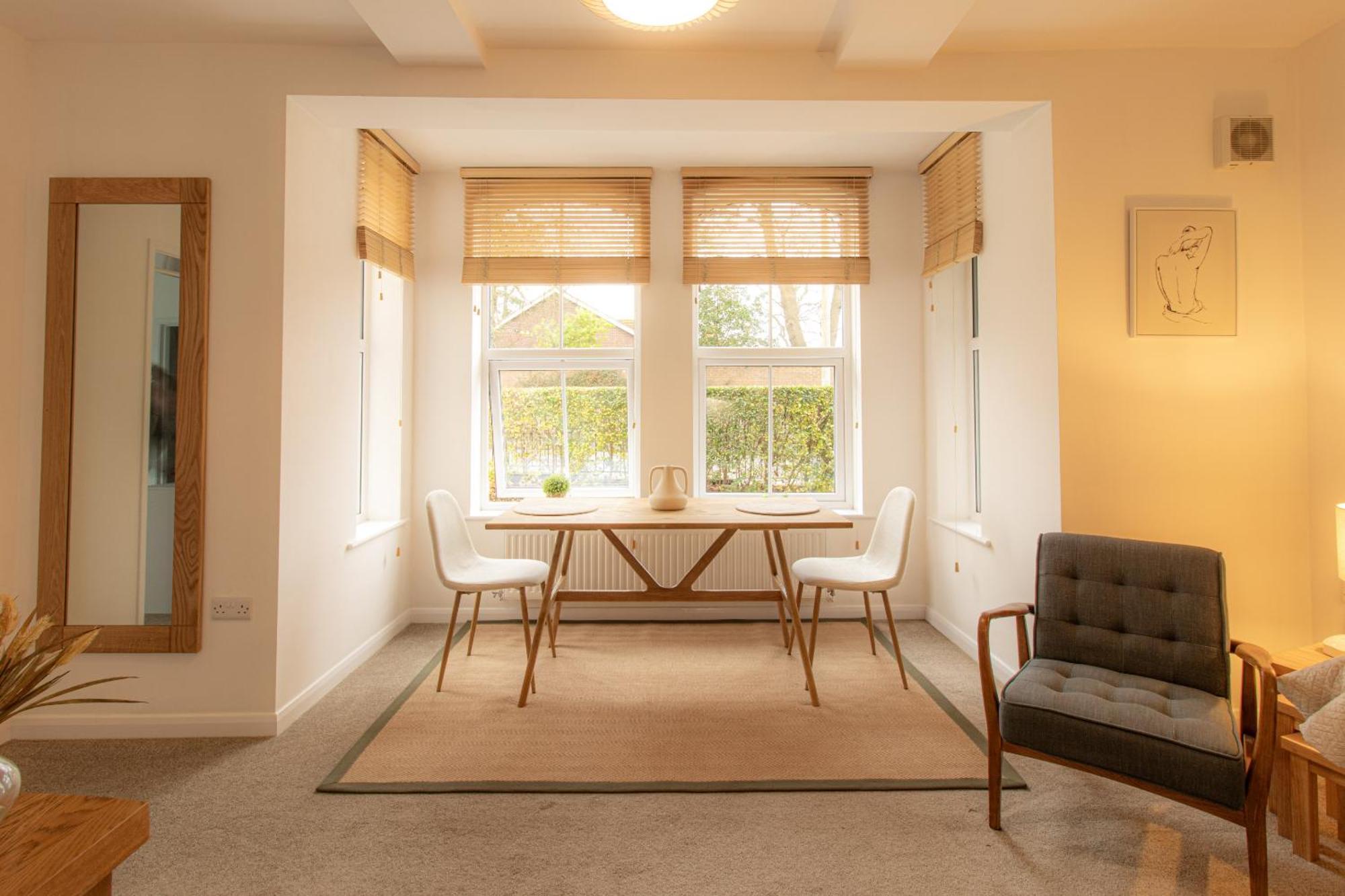 Crescent House Apartments Telford Eksteriør bilde